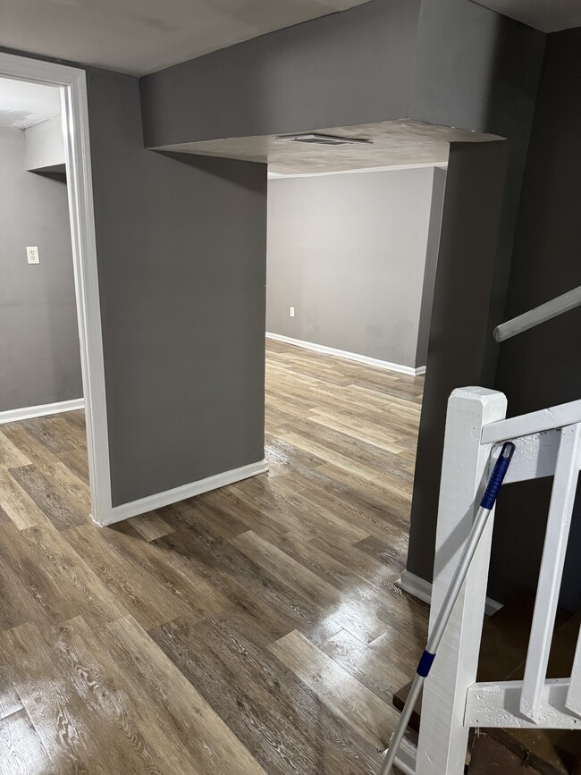 Photo - 1335 Yecker Ave