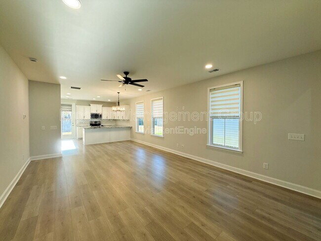 Photo - 8650 Windsor Hill Blvd