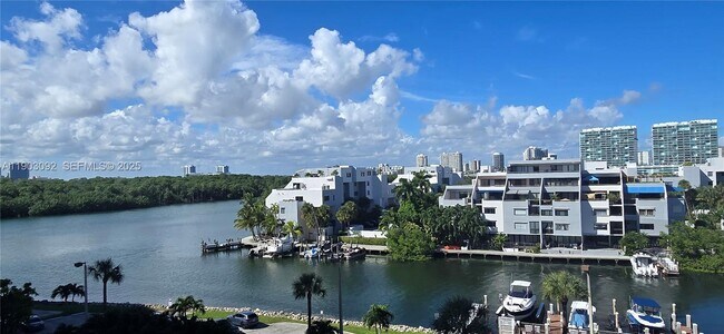 Building Photo - 400 Kings Point Dr Unit 624