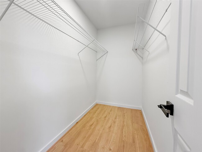 Building Photo - 6707 Avenue F Unit 1