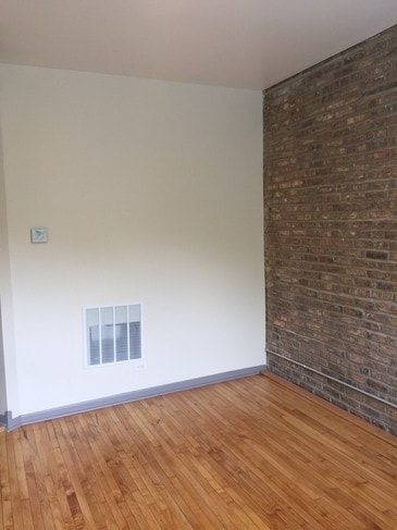 Living Room - 706 S Laflin St Unit 3r