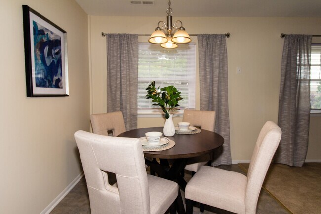 Sterling Dining8416