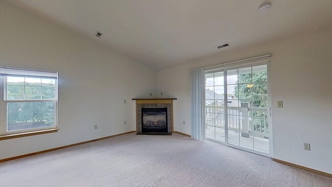 2783 Gateway Ave Unit 6