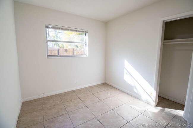 835 SW 4th St Unidad 3
