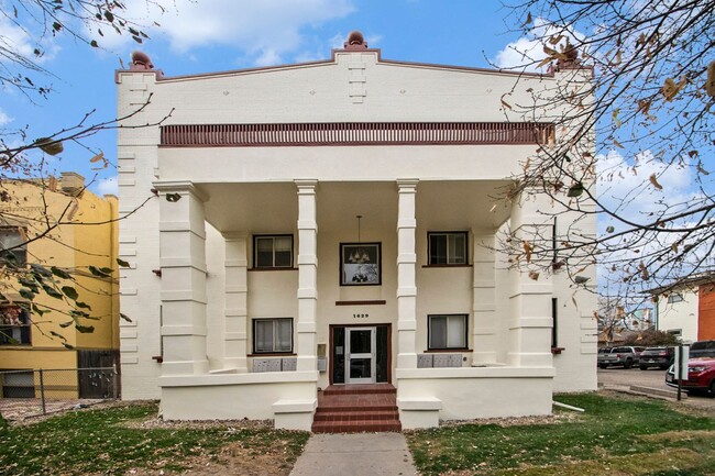 Building Photo - 1629 N Clarkson St
