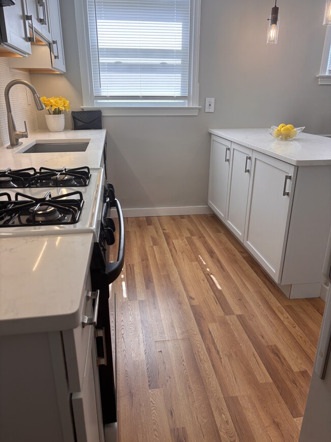 Photo - 125 E 11th Ave