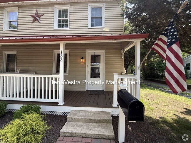 Building Photo - 131-133 S Main Street Unit 133 S Main Rental