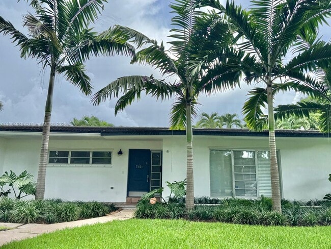 Building Photo - 5801 SW 100th St Rental