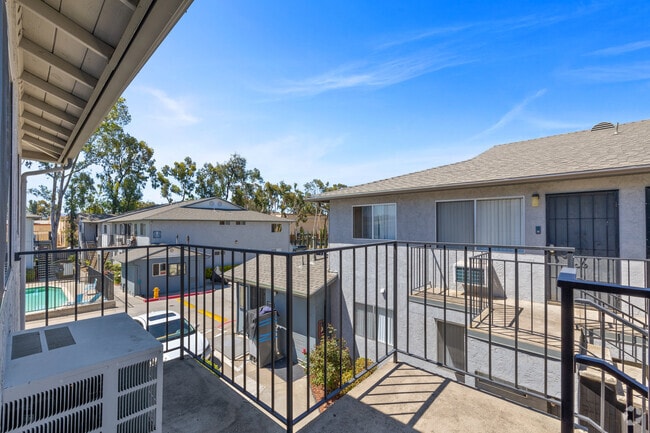 El Clavo - Vista - Terre at Oak