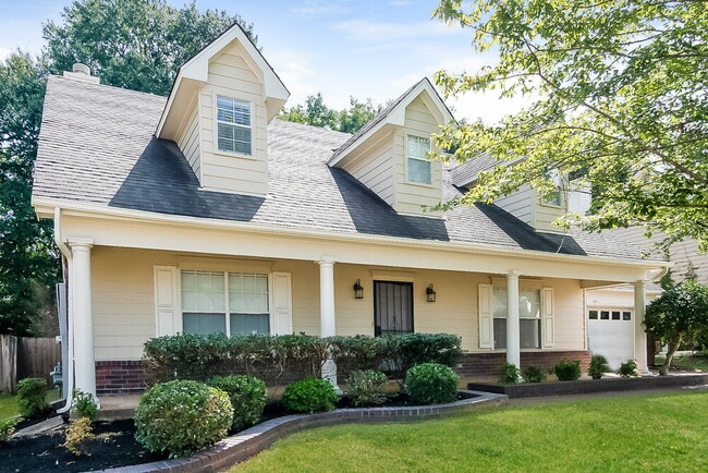 Building Photo - 1400 Milestone Dr