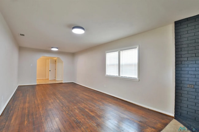 Photo - 400 S Abilene Ave