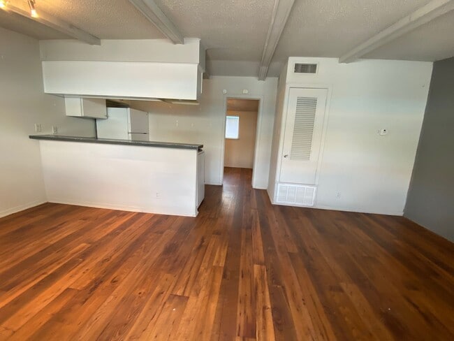 Photo - Central Austin 1 Bedroom Near UT & CapMetro Unit 202
