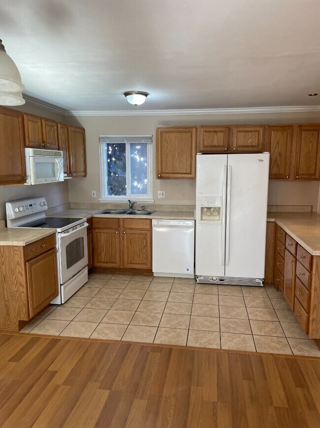 Photo - 8823 Holly Dr Unit E-206