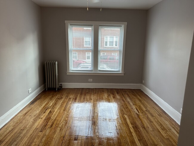 Photo - 4054 W Dickens Ave Unit 1B