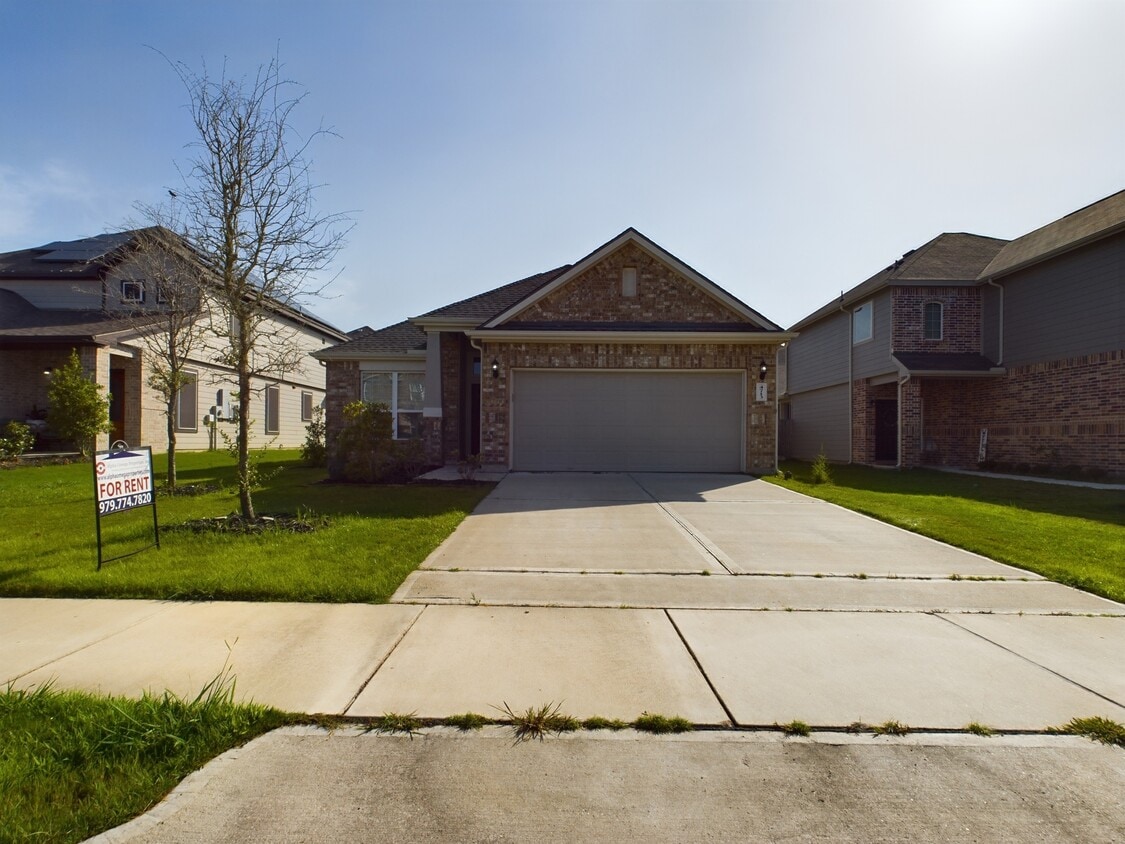 Photo - 4713 Nopalitos Way (Bryan, TX)