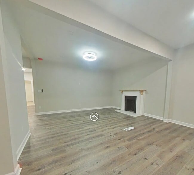 Photo - 249 Laurel Ave SW