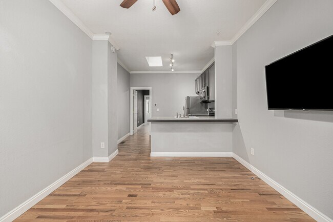 Photo - 2482 W Argyle Pl