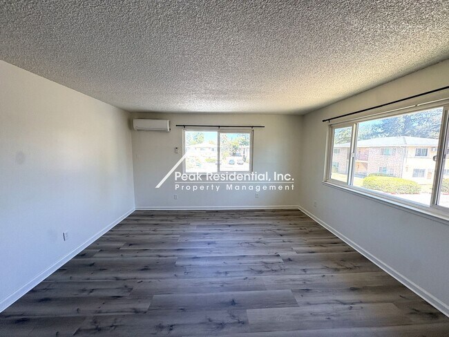 Photo - 4536 Ashcroft Ave Unit #3