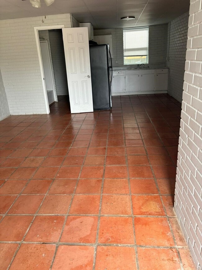 Photo - 1627 FM351 Unit 4