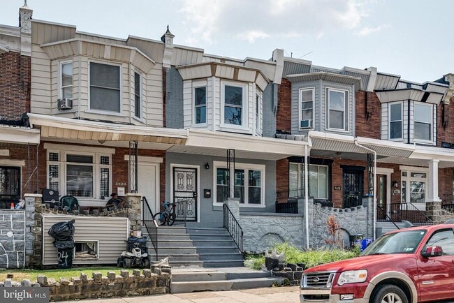Building Photo - 5626 Lansdowne Ave Rental