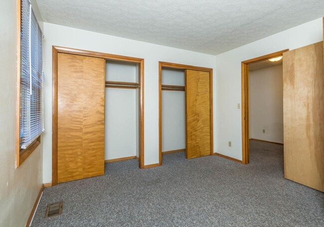 Photo - 519 Henderson Crossing