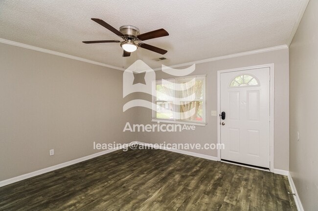 Photo - 1136 Charlotte St