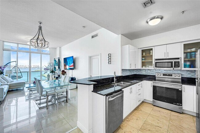 Photo - 7900 Harbor Island Dr Unit PH14