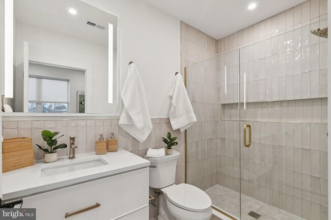 Photo - 30 W Allens Ln Unit 201