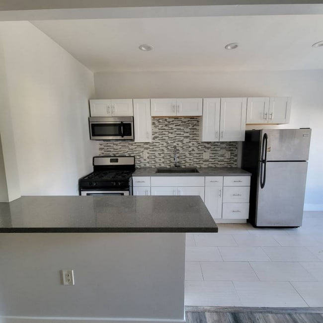 Photo - 837 Normandie Ave Unit 201