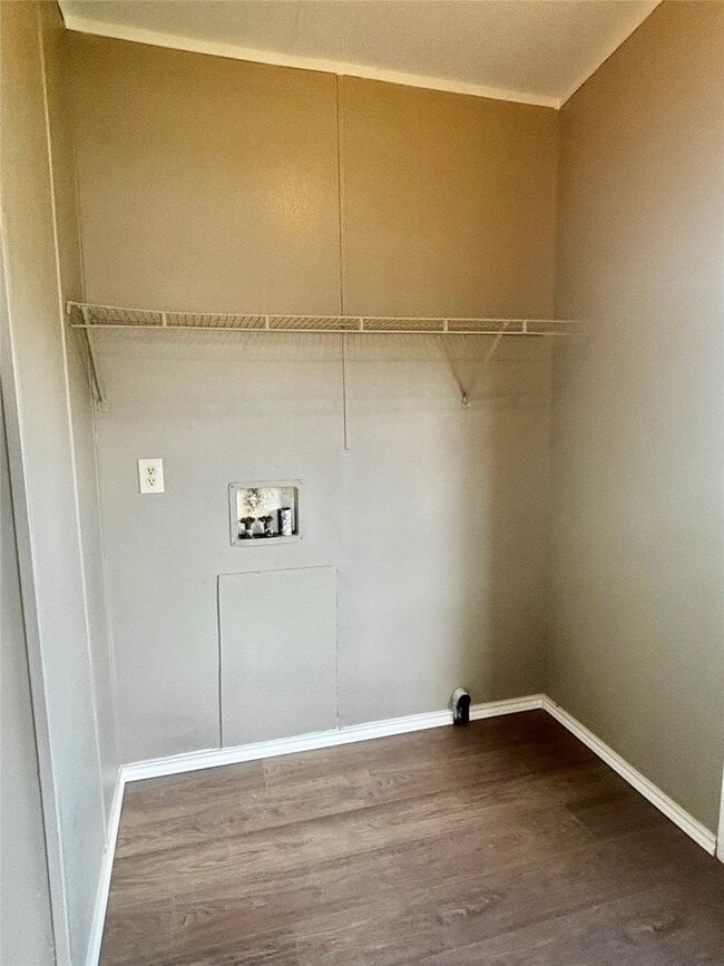 Building Photo - 2515 Oyster Creek Bend