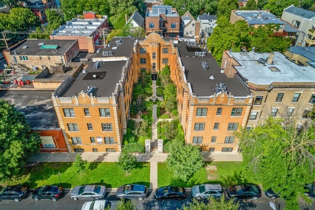 Photo - 3818 N Sheffield Ave