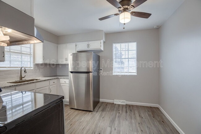 Photo - 1103 E Sea Ave