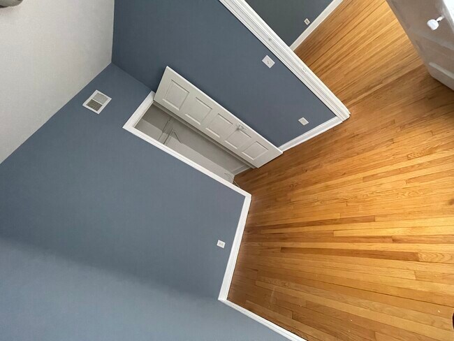 Photo - 6653 S St Lawrence Ave Unit 2