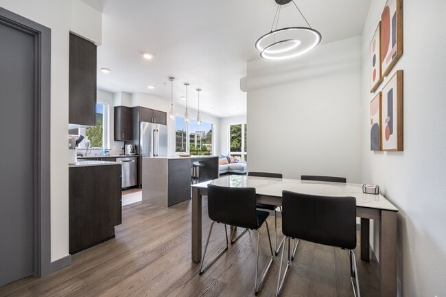 Photo - 11903 NE 128th St Unit 302