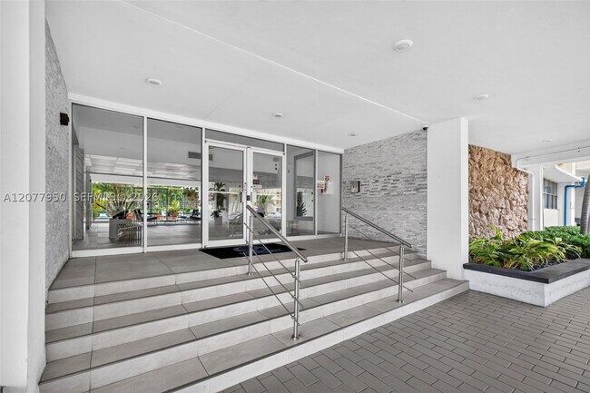 Photo - 401 Golden Isles Dr Unit 708