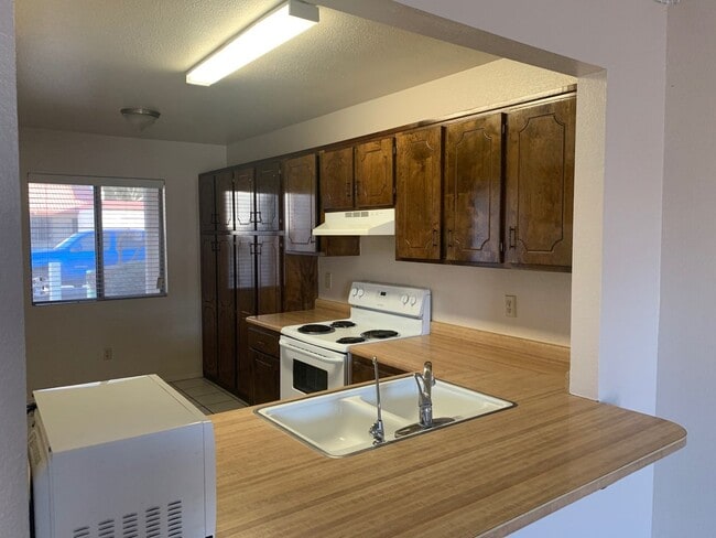 Photo - 953 W Cortez Ln