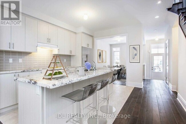 Photo - 25 Applegate Dr