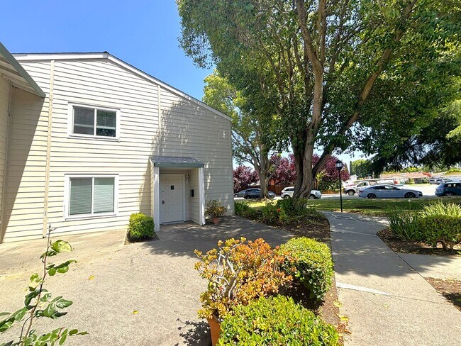 Photo - Beautifully Updated 4-Bedroom, 2.5-Bath To...