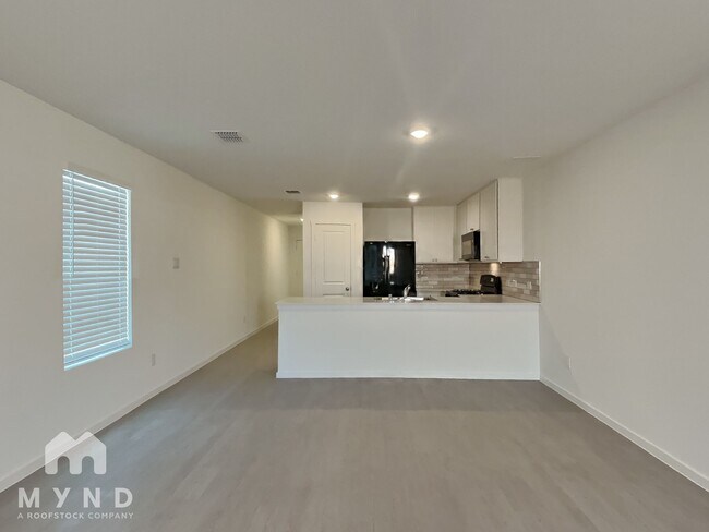 Photo - 1037 Calley Pear Trl