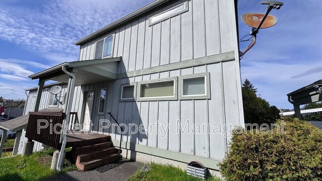 Building Photo - 1118 Park Ave