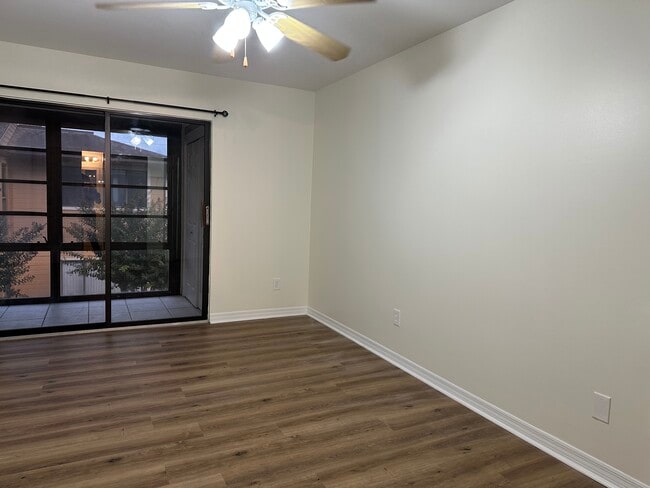 Photo - 6019 Scotchwood Gln Unit 201