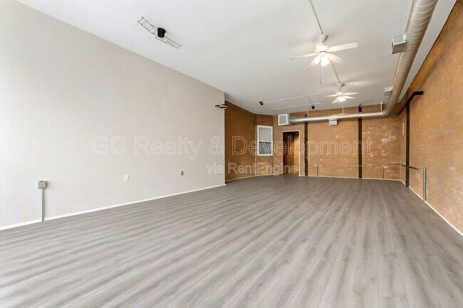 Photo - 3328 W Chicago Ave Unidad 1