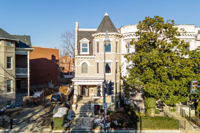 Photo - 1531 Park Rd NW