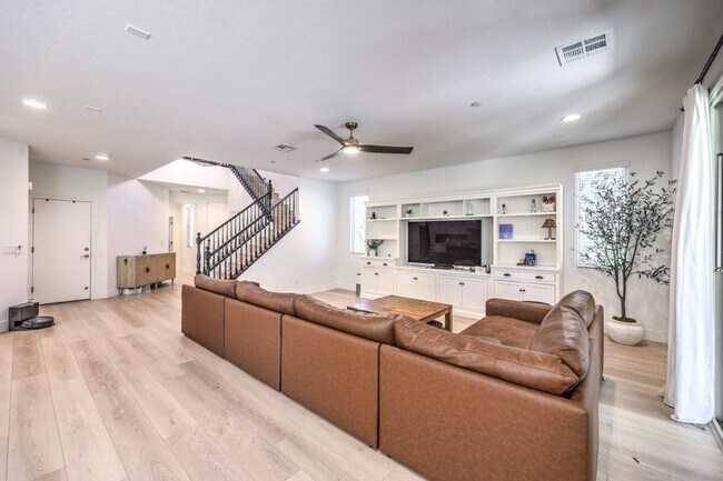 Photo - Elegant 5-Bedroom Henderson Home in the Heart of Green Valley