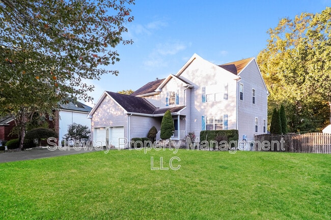 Photo - 29 Red Oak Ct