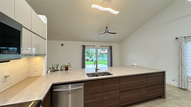 1035 NW 164th Ave