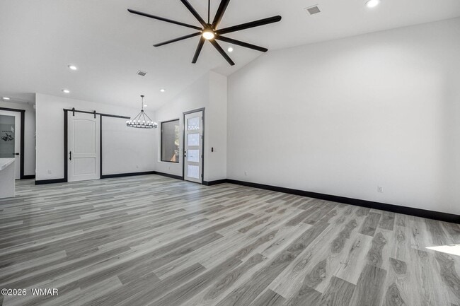 2755 W Villa Loop