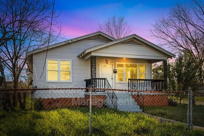 Building Photo - 1402 Bragg St Rental