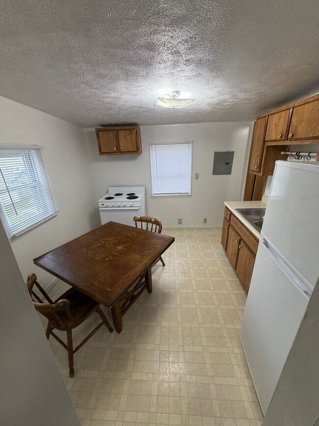 Photo - 2038 Monon Ave Unidad 2038 Monon Ave #4