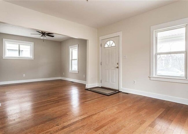 936 E Pleasant Run Parkway North Dr